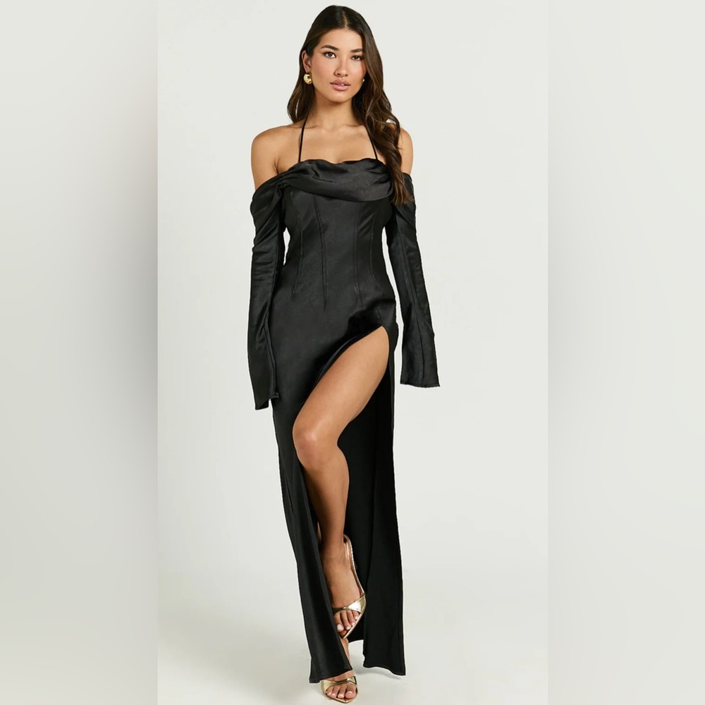 NWT SHOWPO VIVIANA MAXI DRESS